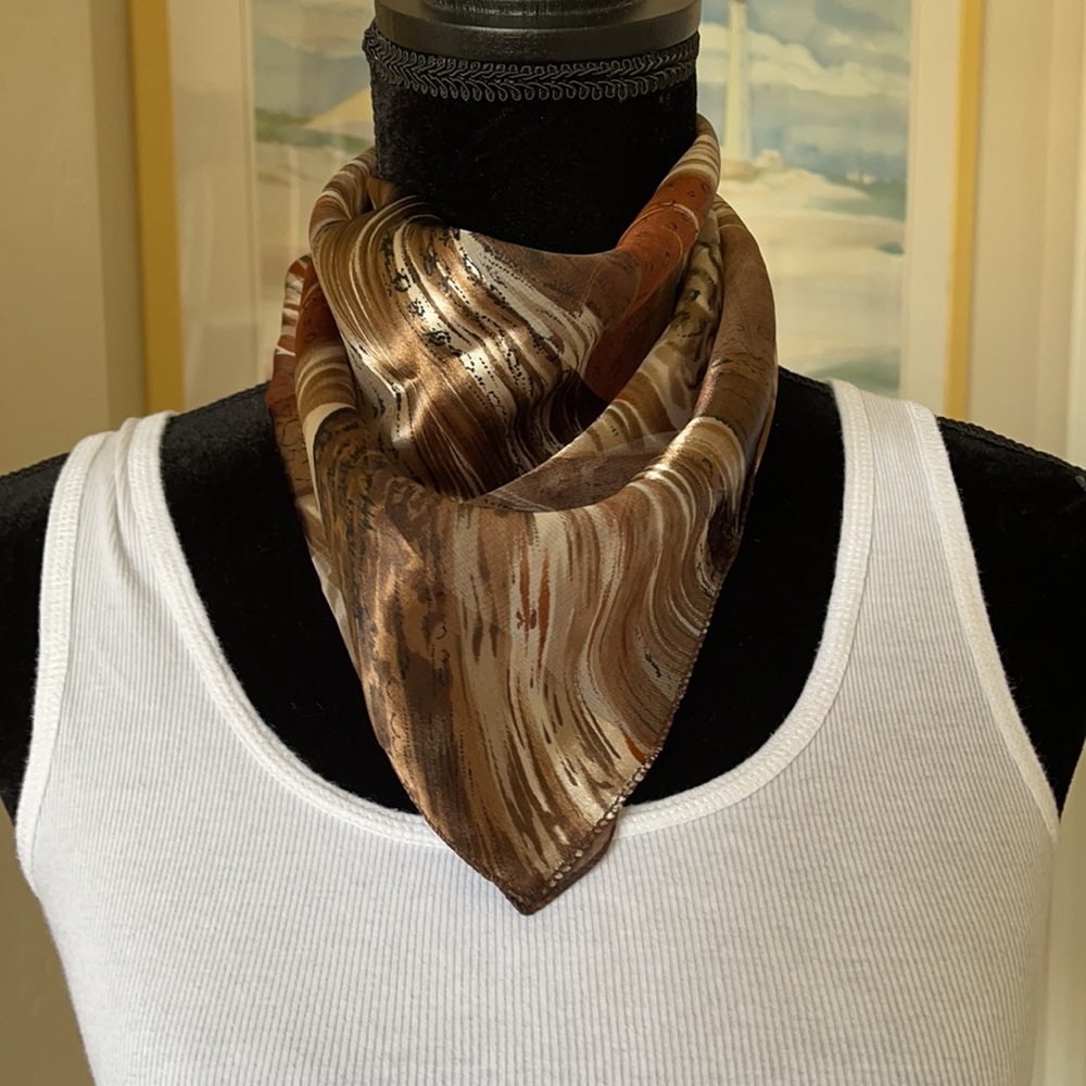Vintage 💯 % Polyester Earth Tone Square Scarf